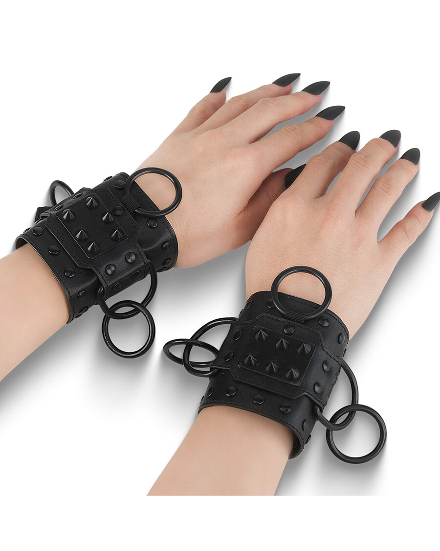 Demonia Cult Demonia O-Ring Wrist Cuff (Pair)